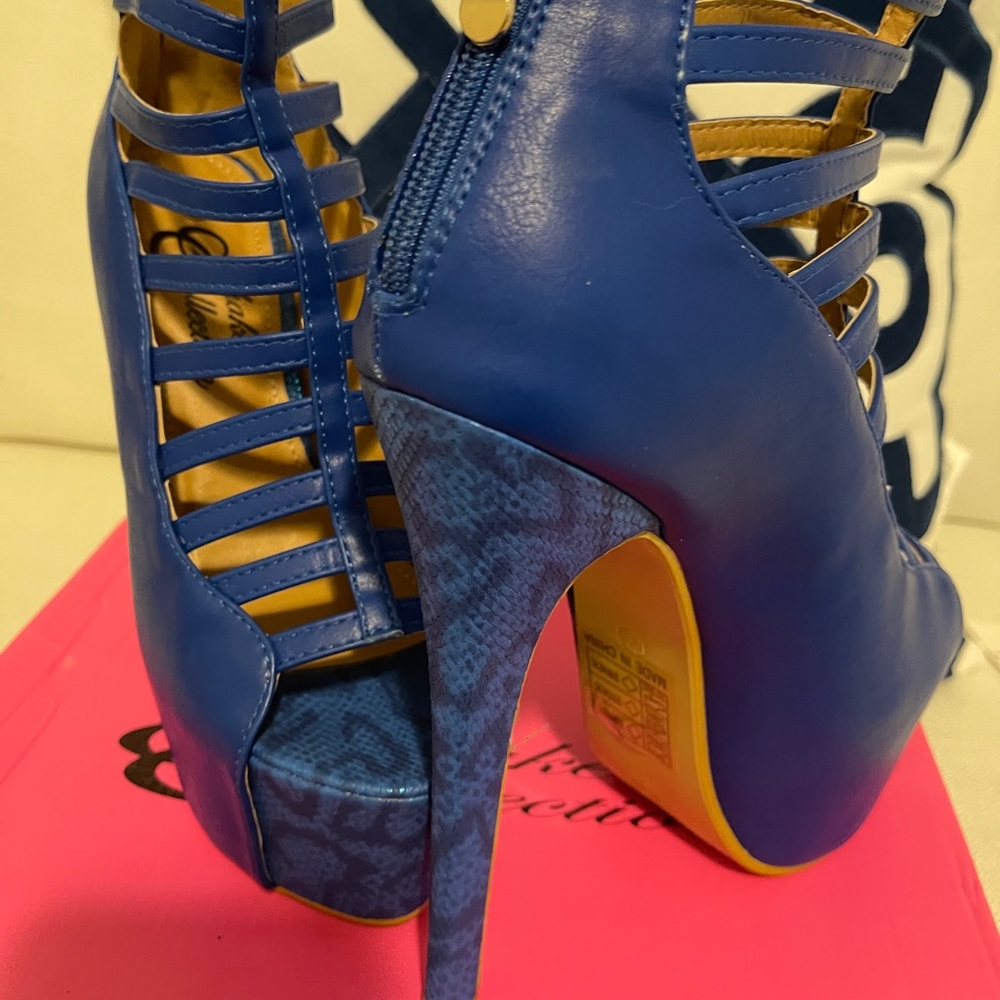 Beautiful high heel women shoes